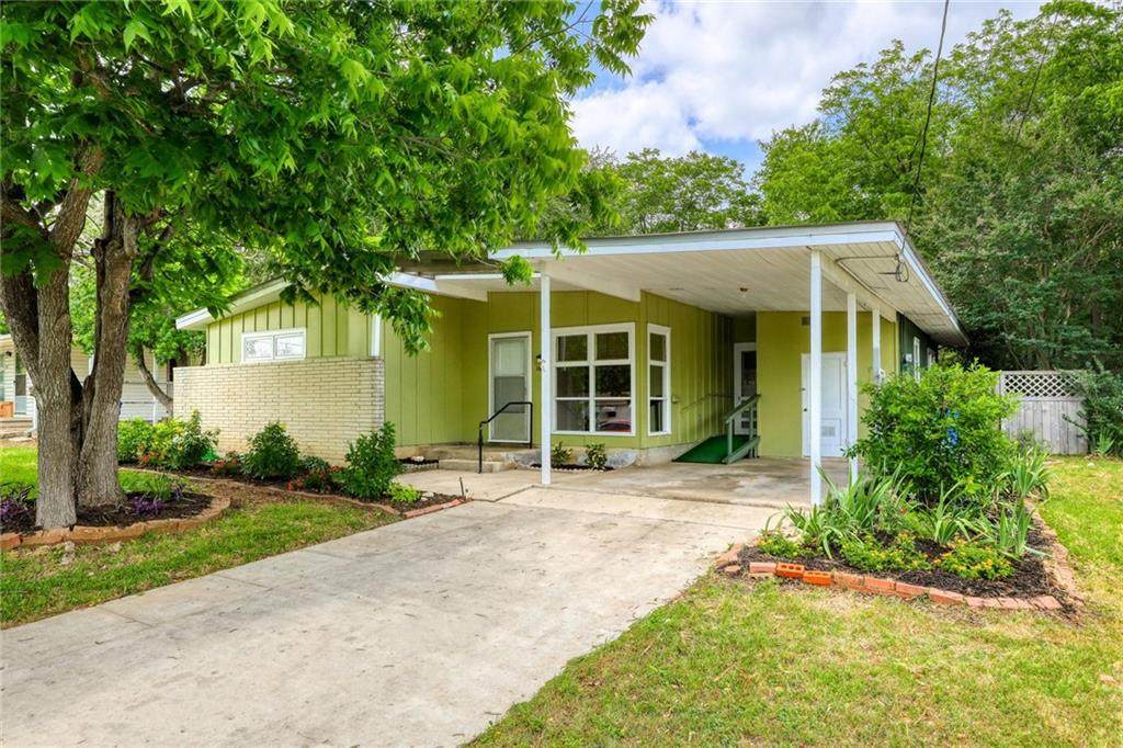 1817 Davis St - Photo 1