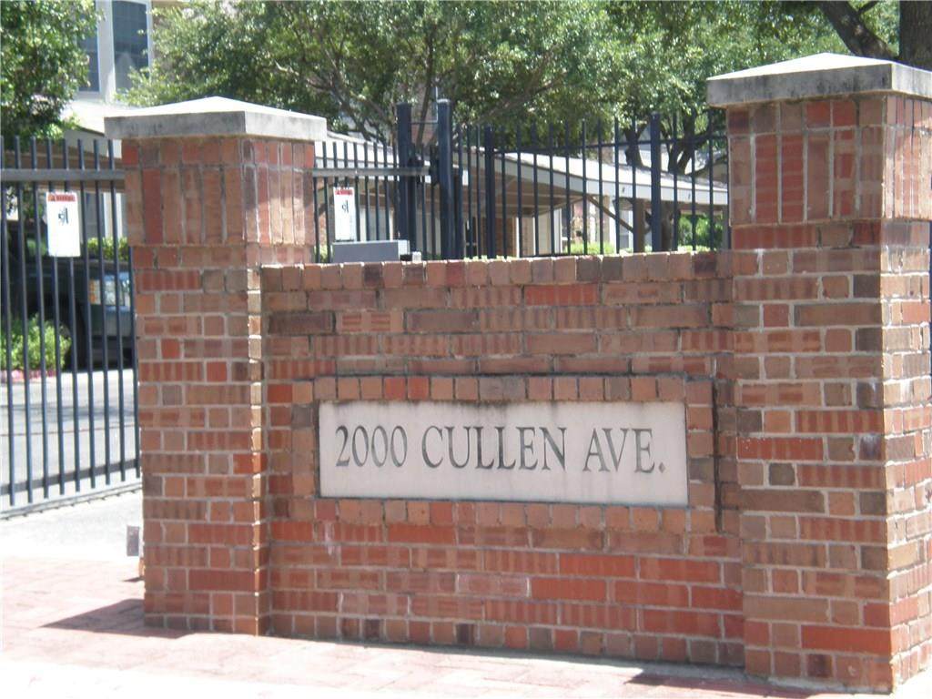 2000 Cullen Ave - Photo 1