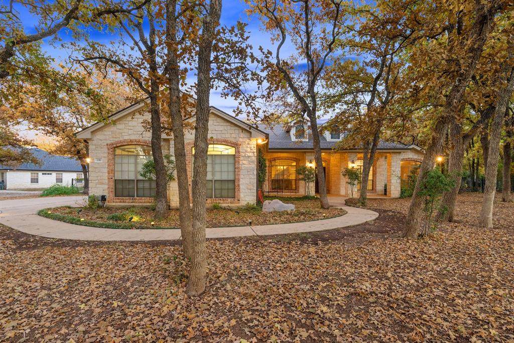 131 Oak Plaza Dr - Photo 1