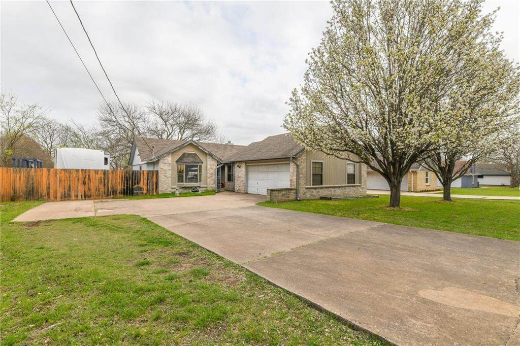 1704 Dublin Dr - Photo 1