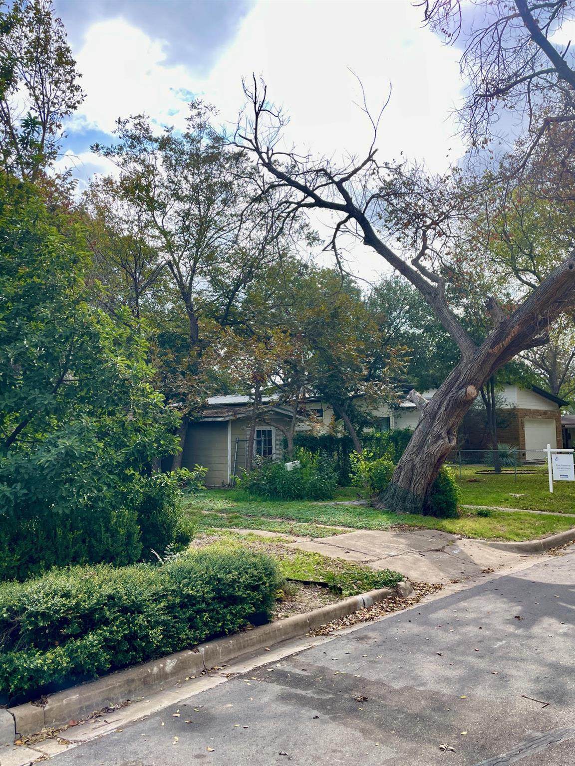 https://bt-photos.global.ssl.fastly.net/austin/orig_boomver_1_1803718-2.jpg