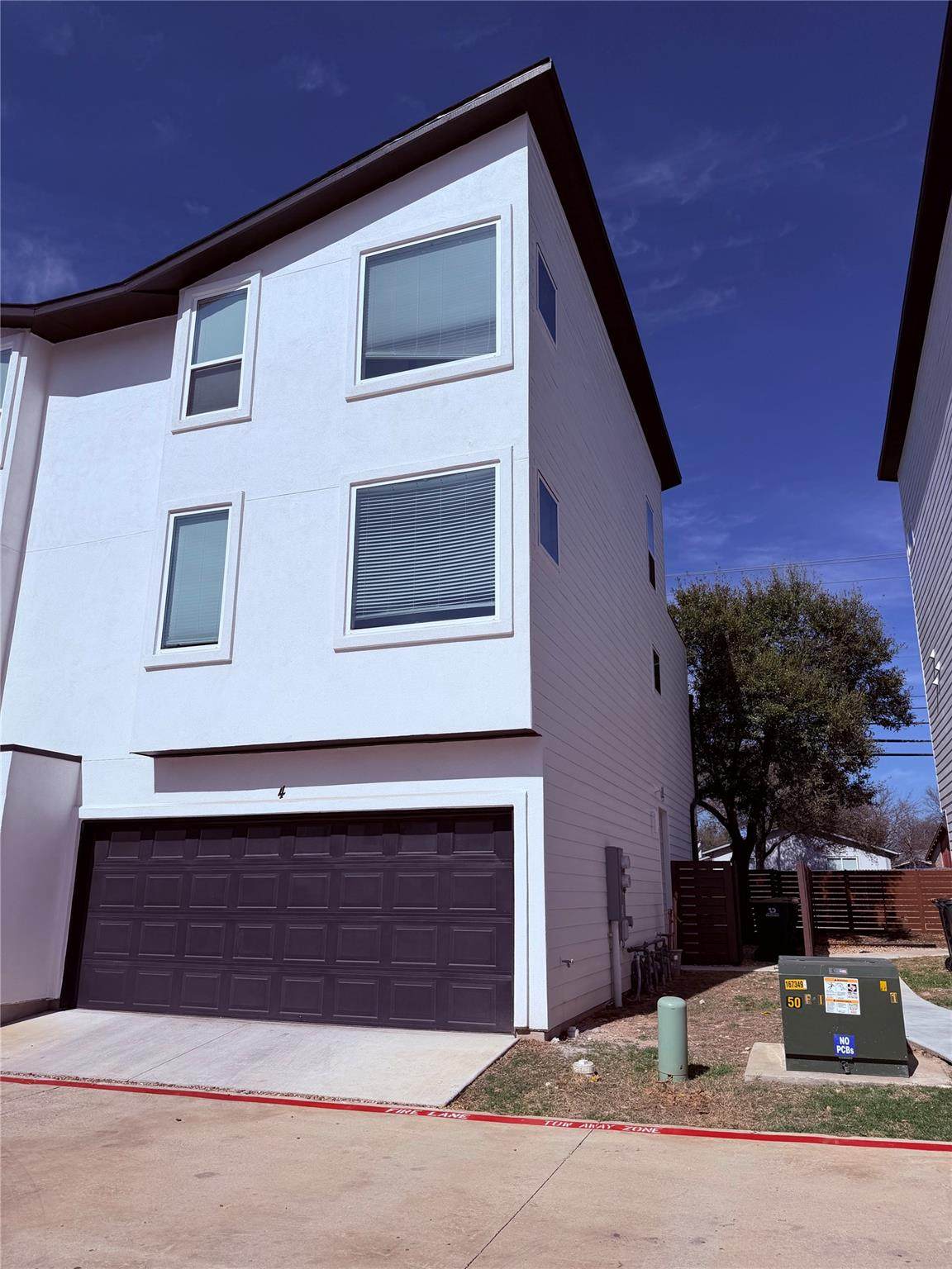 1417 Kramer Ln - Photo 1