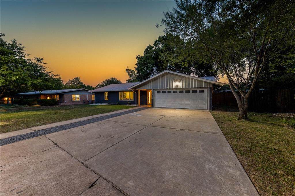 1807 Cloverleaf Dr - Photo 1