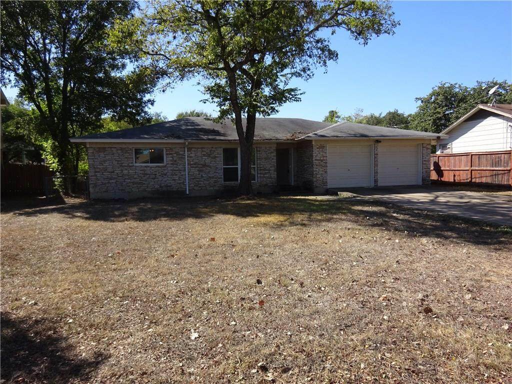 2105 Riviera Dr - Photo 1