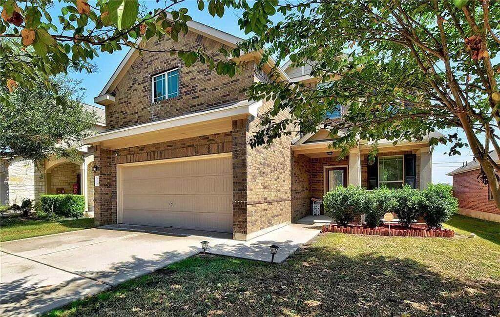 514 Travertine Trl - Photo 1