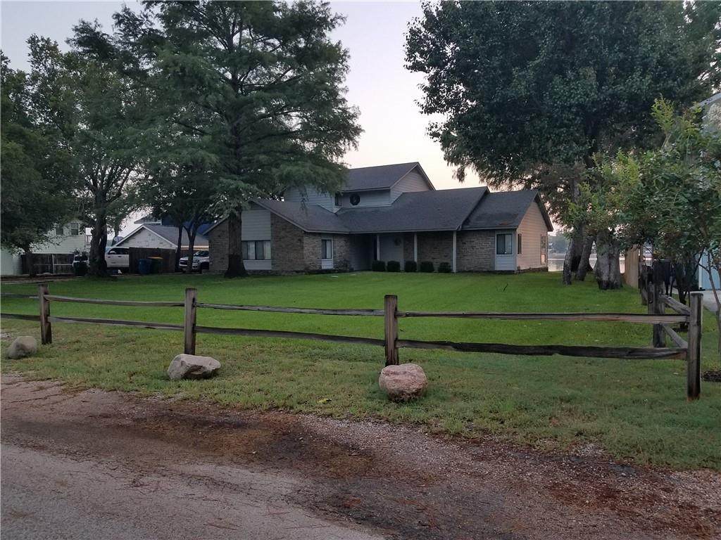 705 Clear Cove Dr - Photo 1