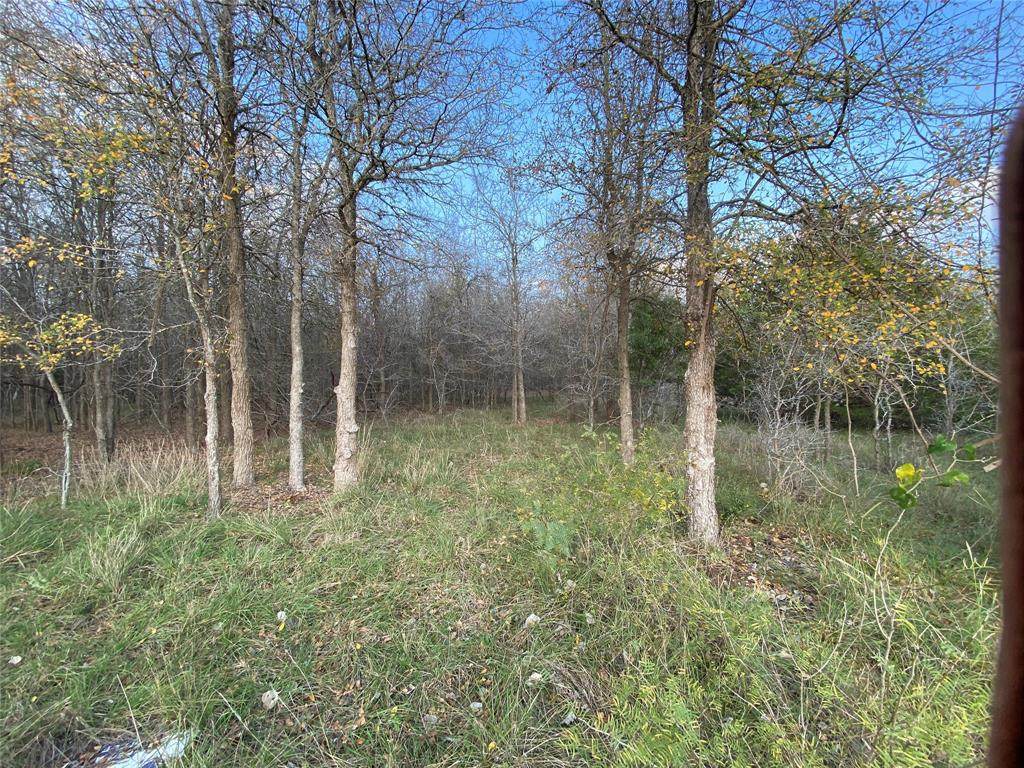 304 Riverside Dr - Photo 1