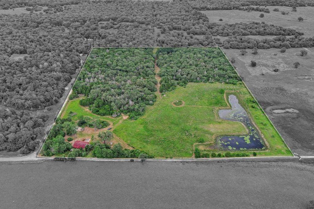 1910 County Road 415 - Photo 1
