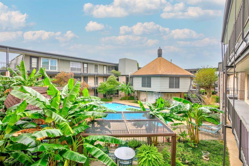 2425 Ashdale Dr - Photo 1
