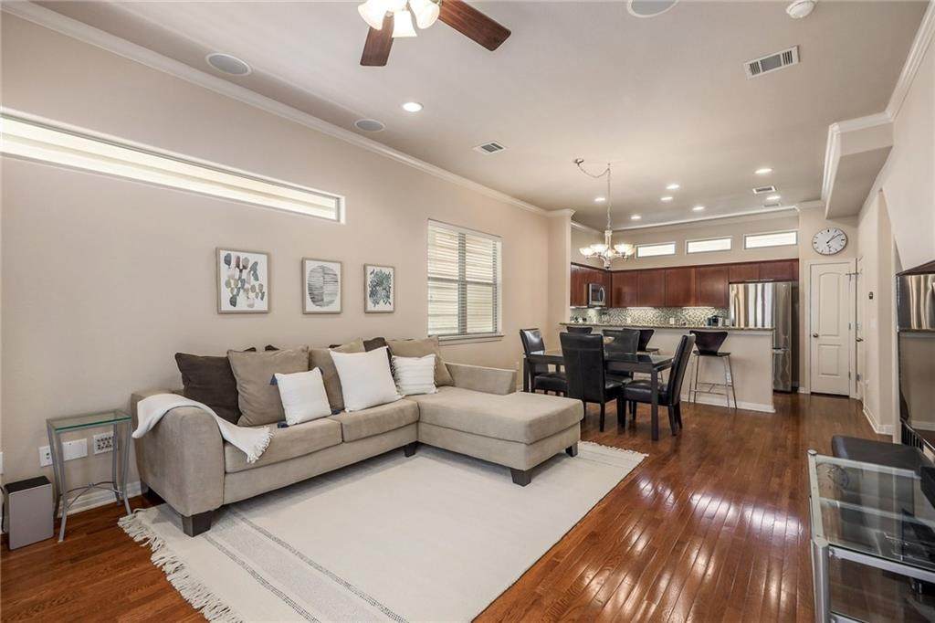1115 Kinney Ave - Photo 1