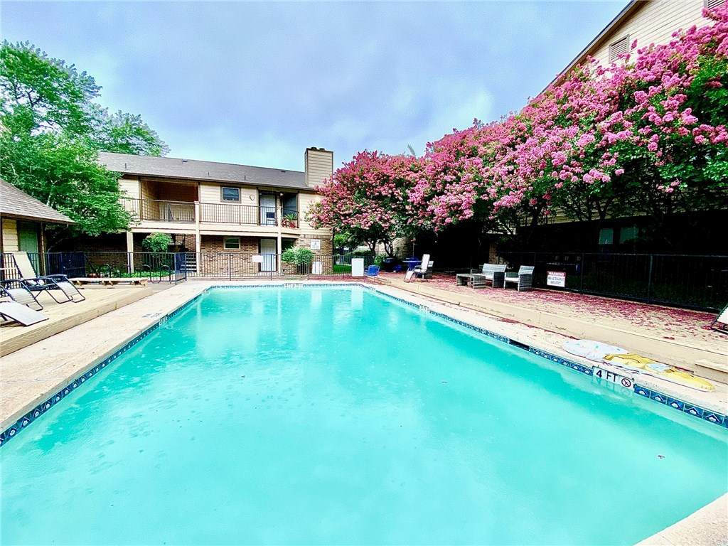 5608 Cougar Dr - Photo 1