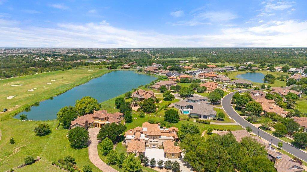 https://bt-photos.global.ssl.fastly.net/austin/orig_boomver_1_2037458-2.jpg