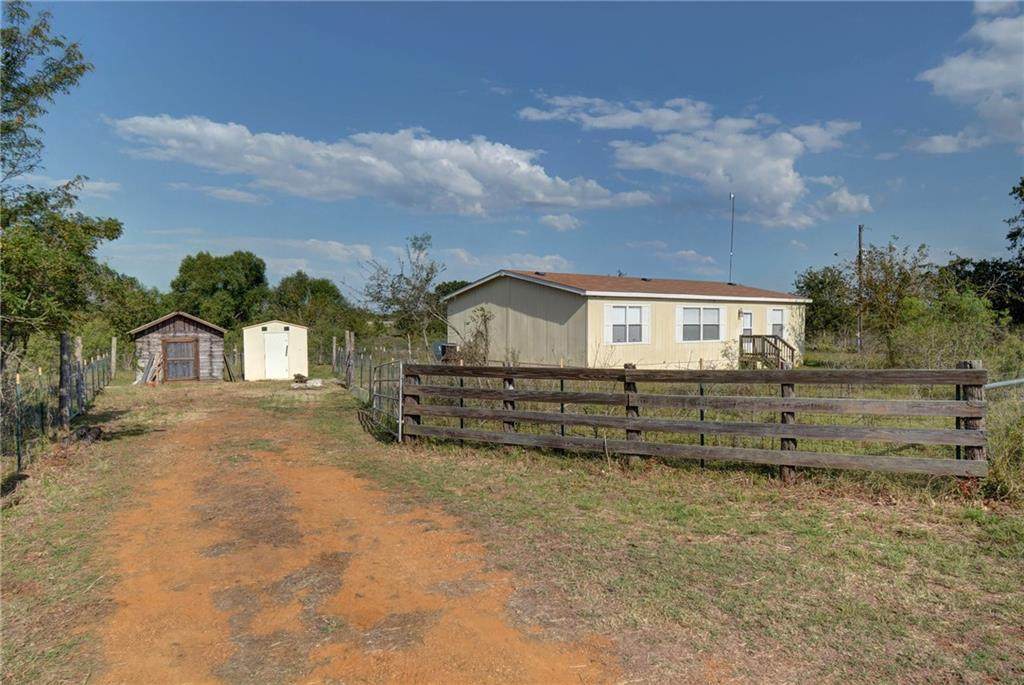 230 Bartsch Ln - Photo 1