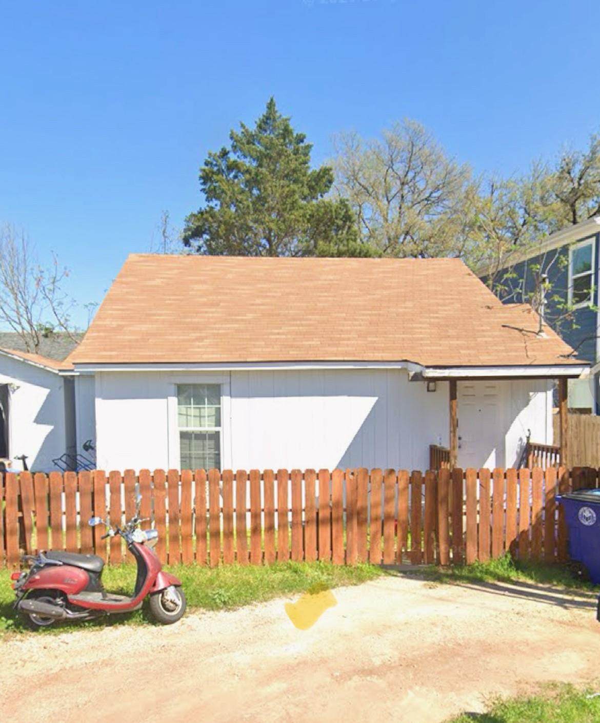 1189 Oakgrove Ave - Photo 1