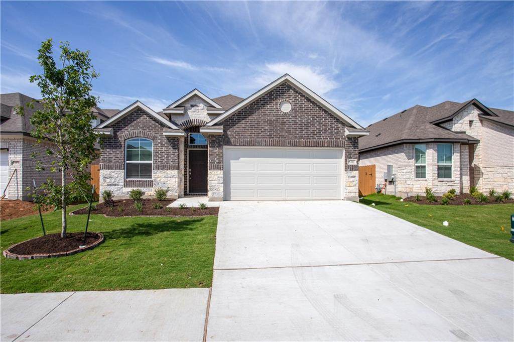 717 Bridle Creek Dr - Photo 1
