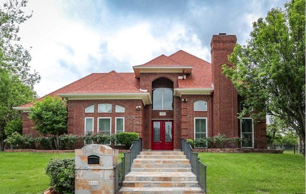 2110 Lakeview Loop - Photo 1