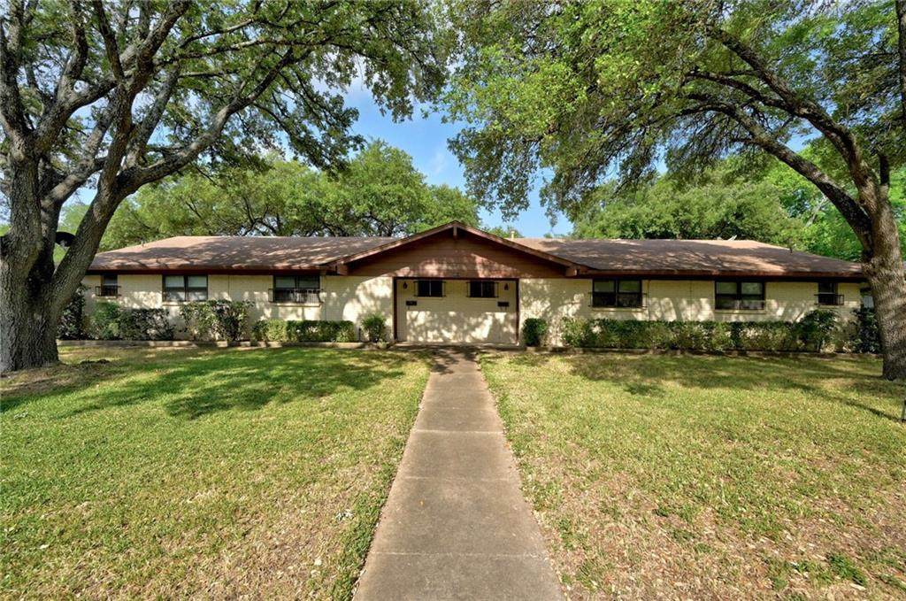 8518 Putnam Dr - Photo 1