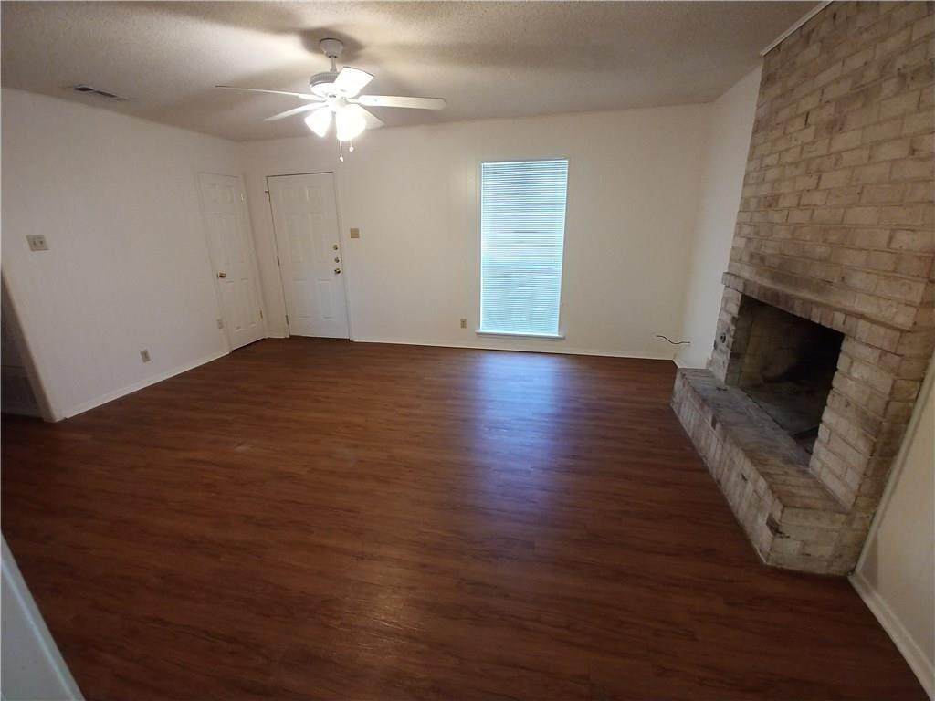 4703 Sagebrush Trl - Photo 1