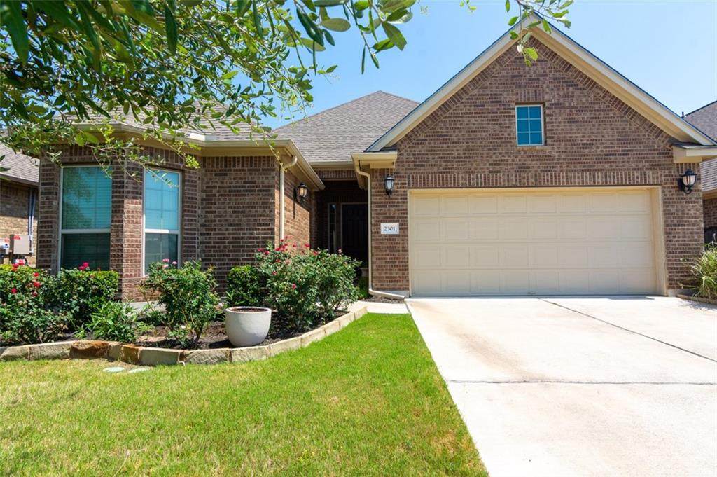 2301 Yaupon Range Dr - Photo 1