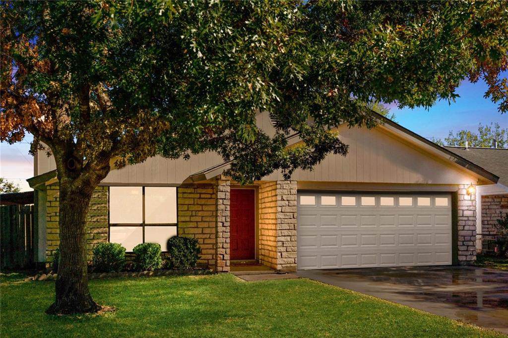1202 Peachtree Valley Dr - Photo 1