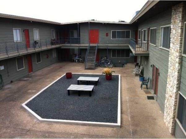 2408 Longview St - Photo 1