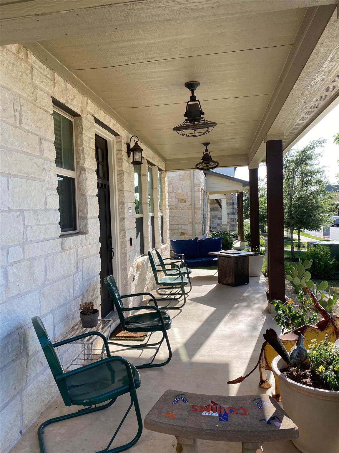 https://bt-photos.global.ssl.fastly.net/austin/orig_boomver_1_2166055-2.jpg