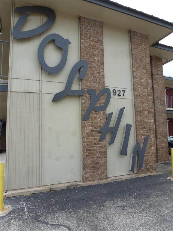 921 46th St - Photo 1