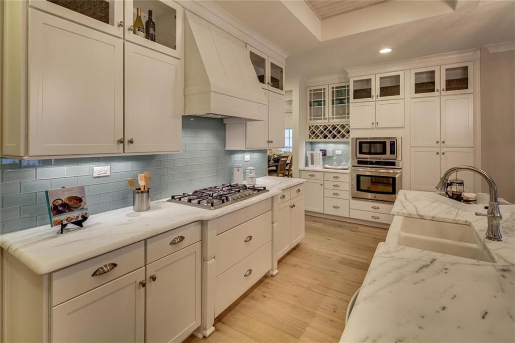 124 Ridgeview Court - Photo 1