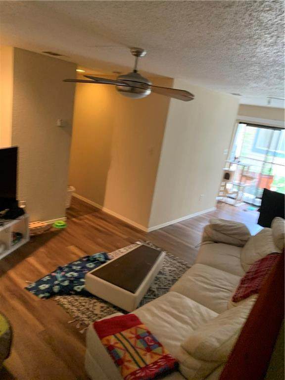 2409 Leon St - Photo 1