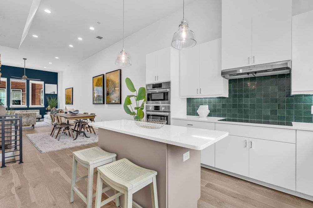 2505 Bluebonnet Ave - Photo 1