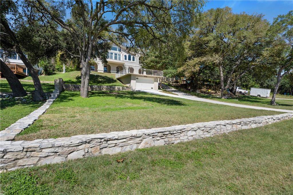 10502 Lakeside Dr - Photo 1