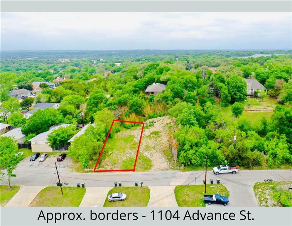 1104 Advance St - Photo 1