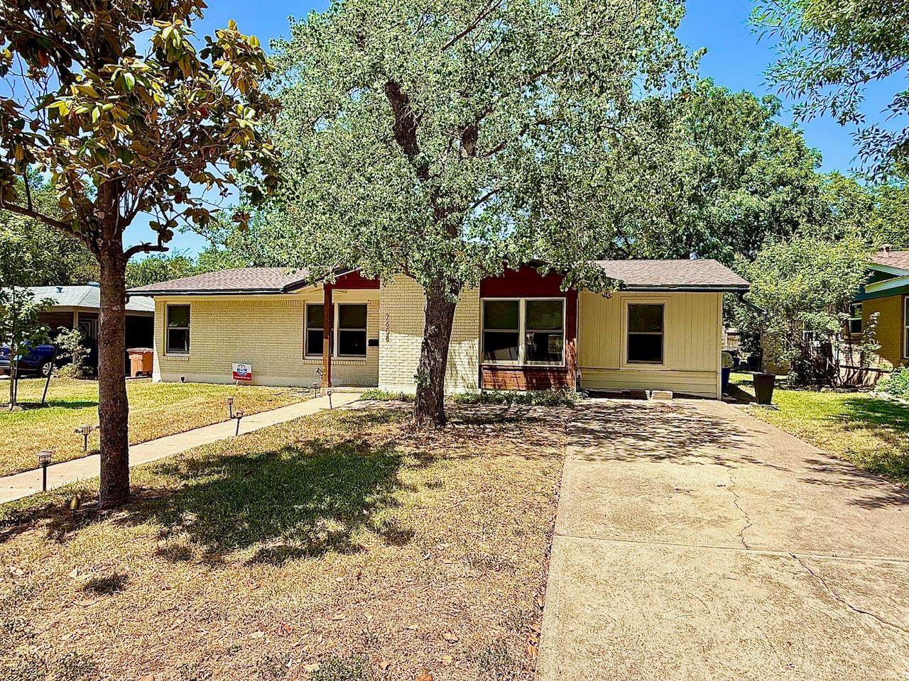 https://bt-photos.global.ssl.fastly.net/austin/orig_boomver_1_2331900-2.jpg