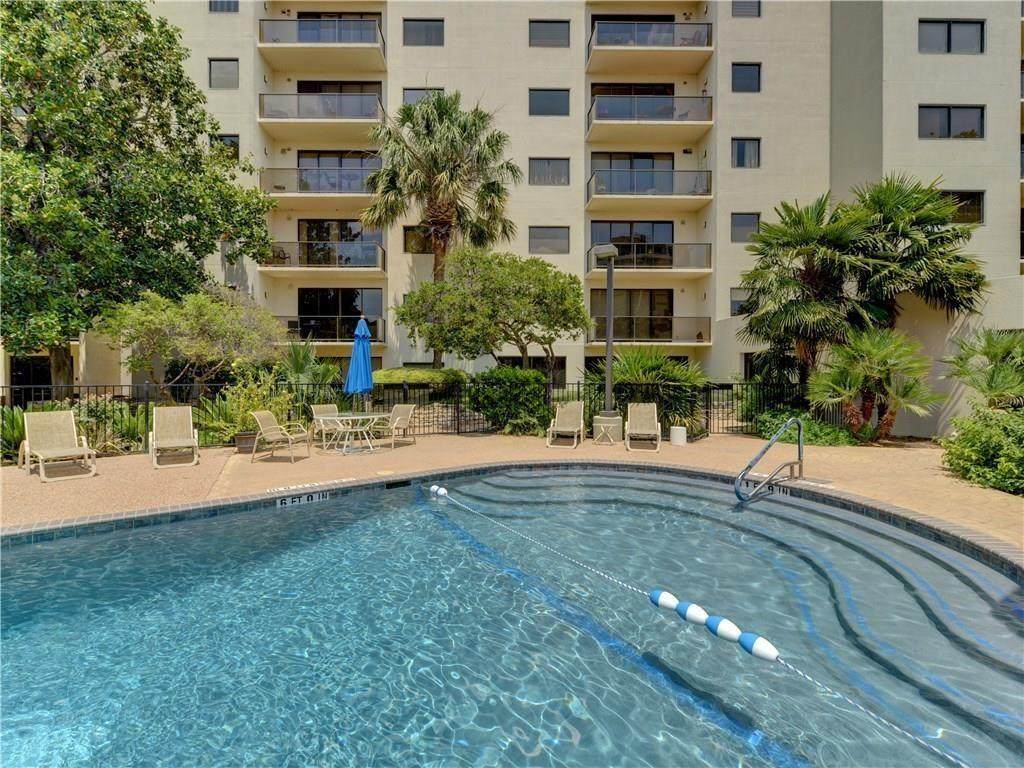 40 Interstate 35 - Photo 1