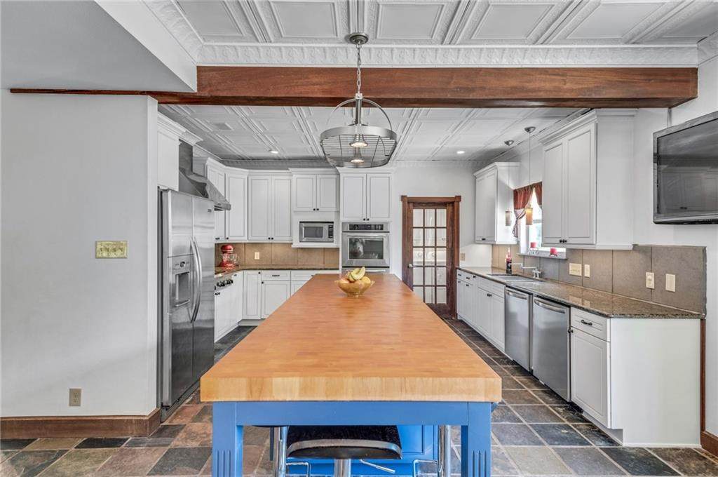 6002 Rain Creek Pkwy - Photo 1