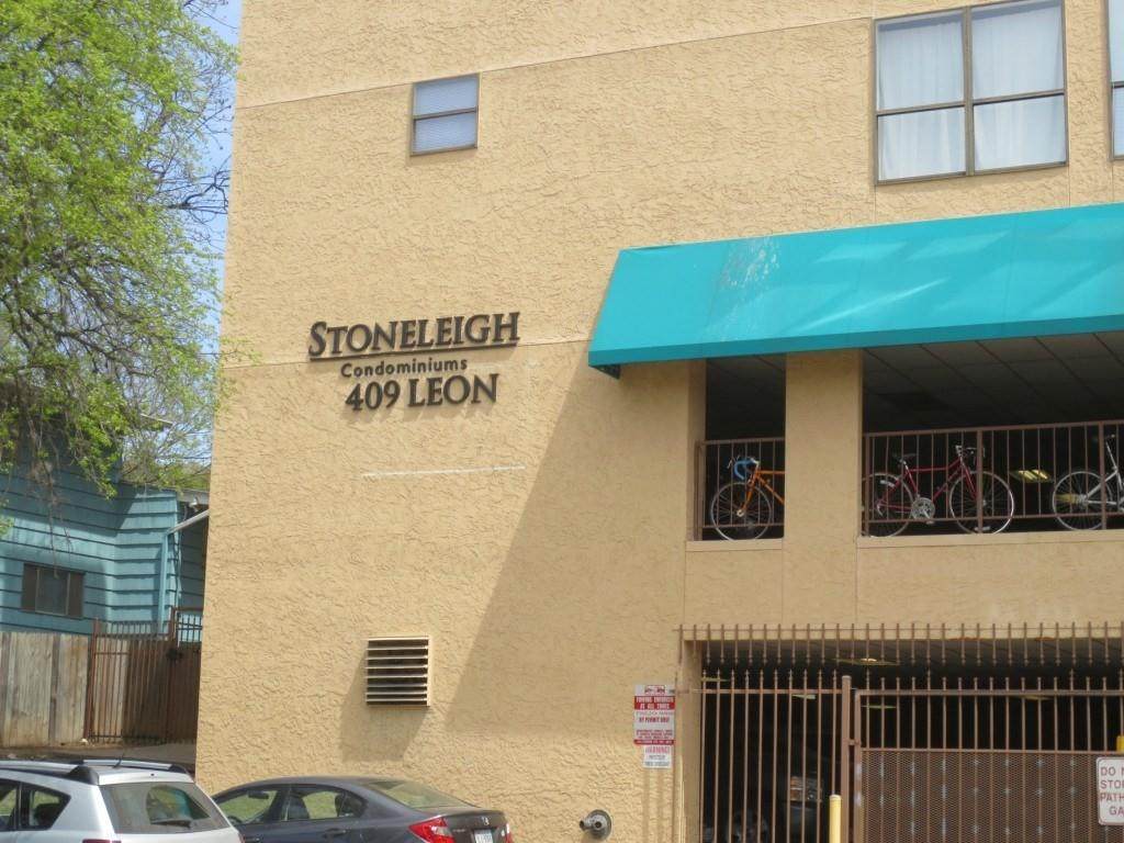 2409 Leon St - Photo 1