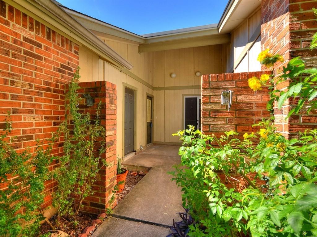 8807 Piney Point Dr - Photo 1
