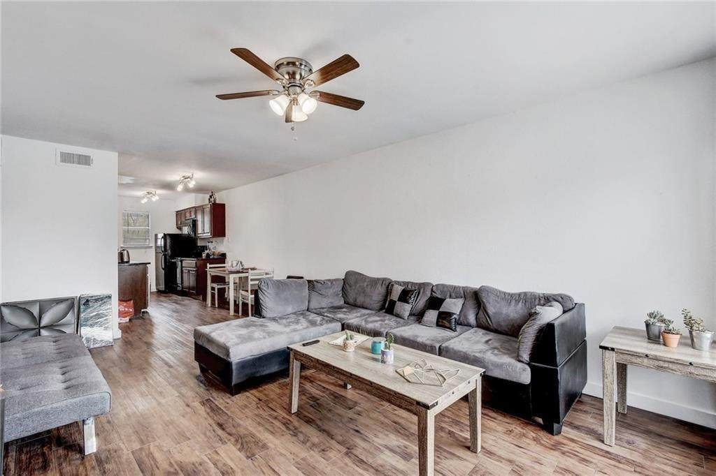 2200 San Gabriel St - Photo 1
