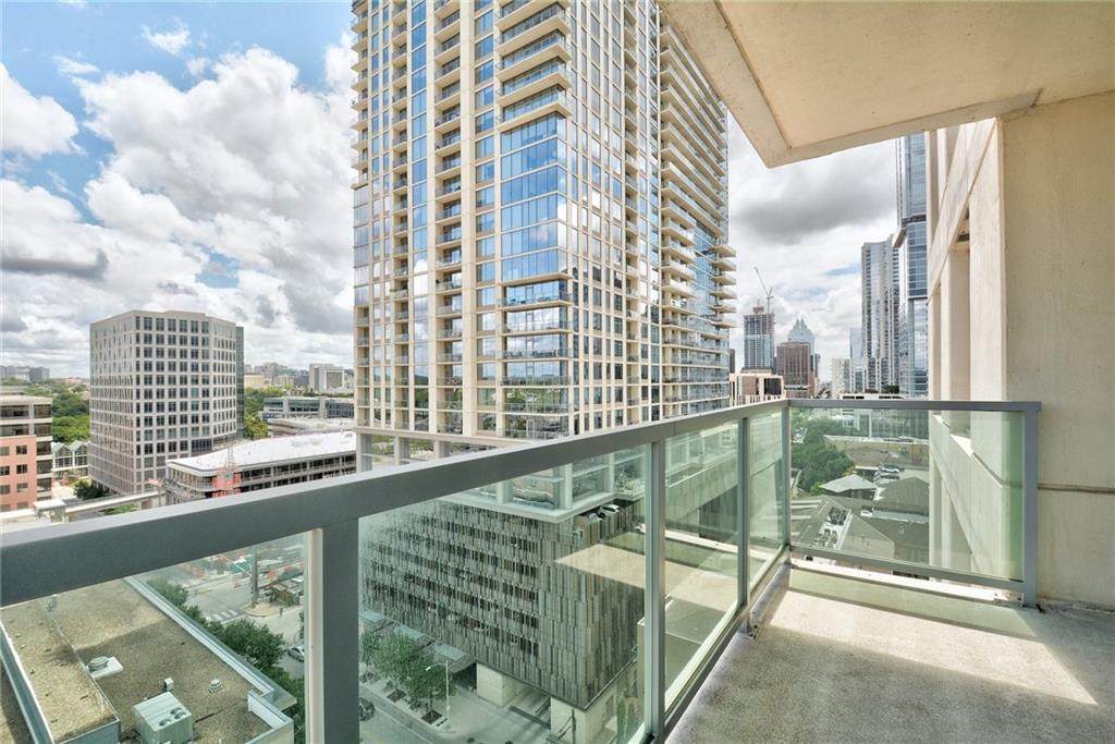 300 Bowie St - Photo 1