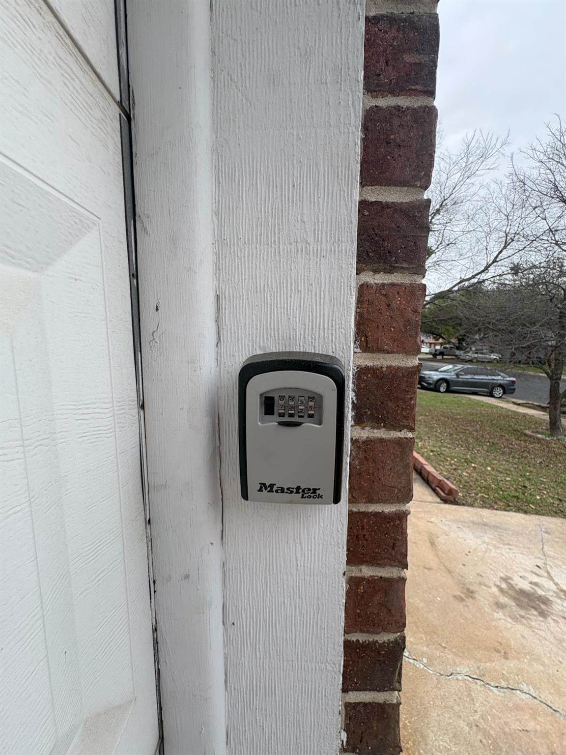 https://bt-photos.global.ssl.fastly.net/austin/orig_boomver_1_2429141-2.jpg