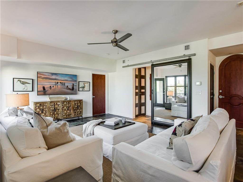 1812 West Ave - Photo 1