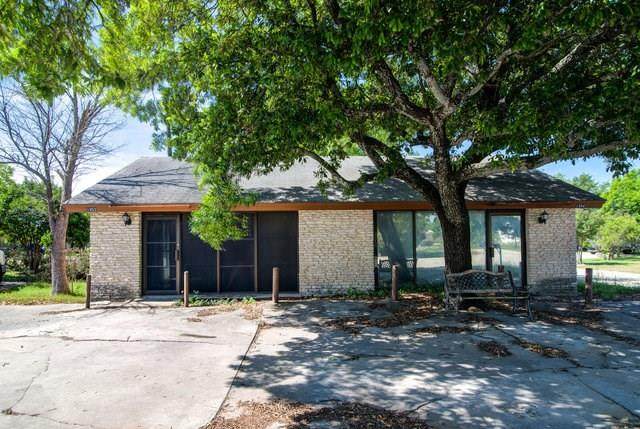 1952 Austin Ave - Photo 1