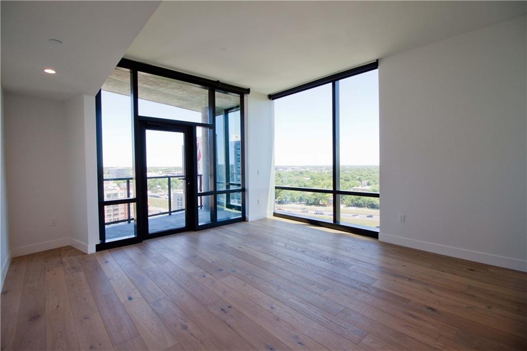 70 Rainey St - Photo 1