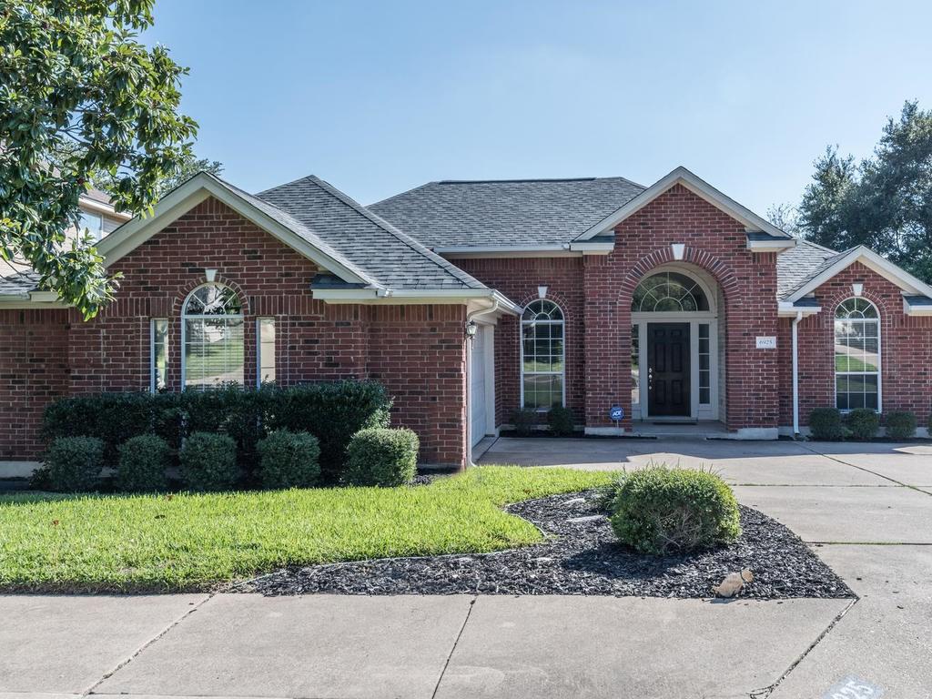 6925 Auckland Dr - Photo 1