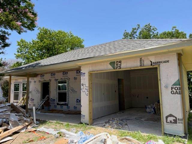 302 9th St - Photo 1