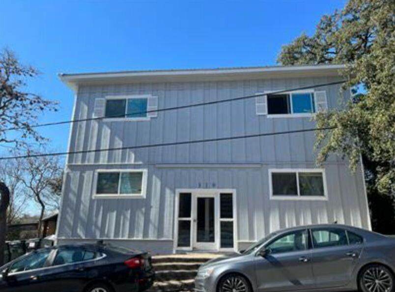 319 North St - Photo 1
