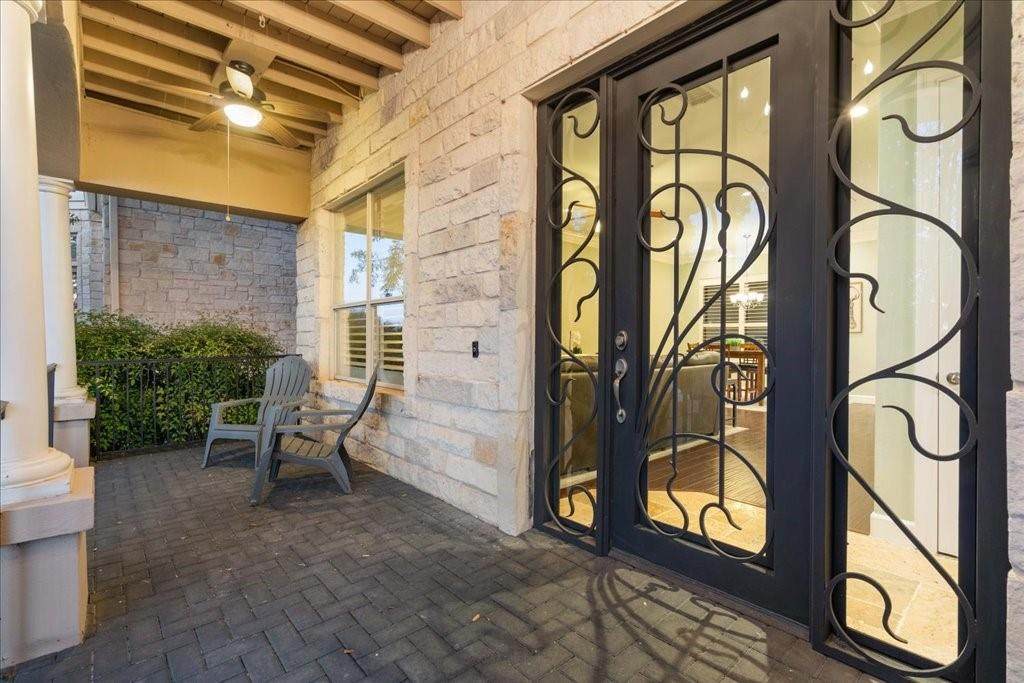https://bt-photos.global.ssl.fastly.net/austin/orig_boomver_2_2512822-2.jpg