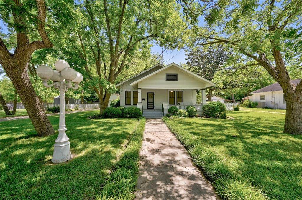 510 Guadalupe St - Photo 1