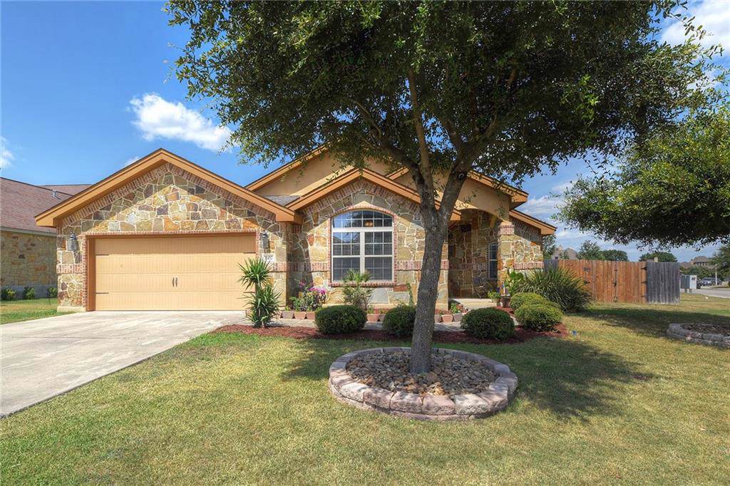 820 Lodge Creek Dr - Photo 1