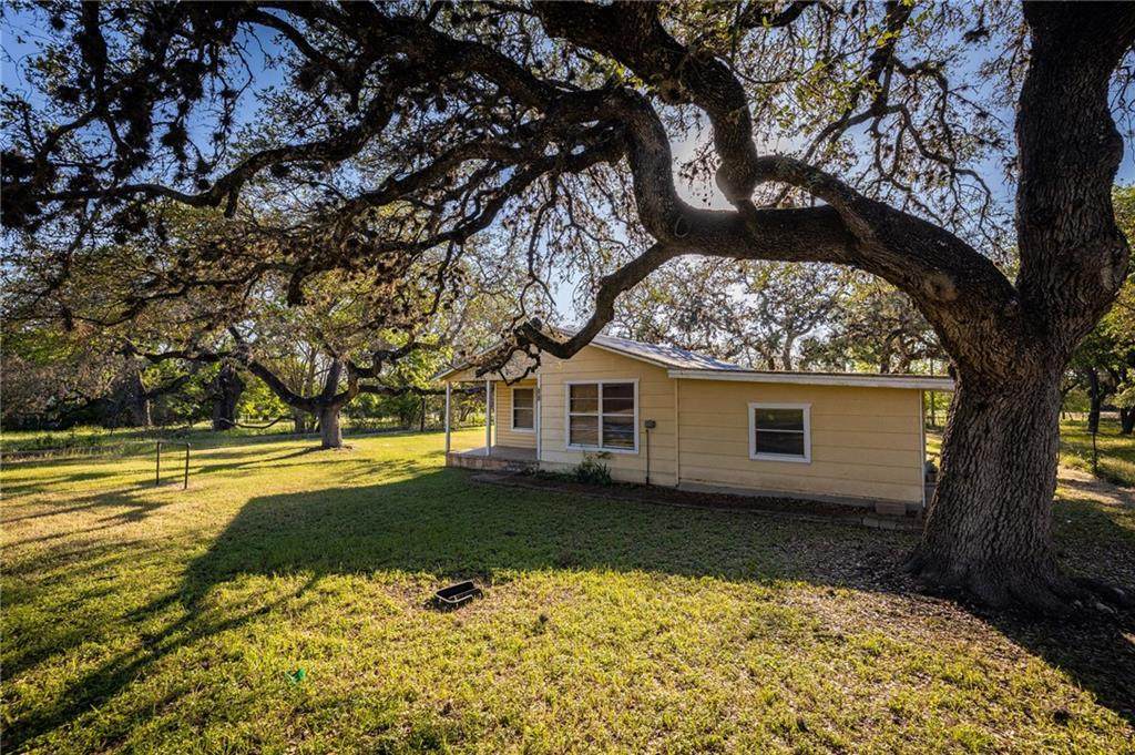301 Old Fitzhugh Rd - Photo 1